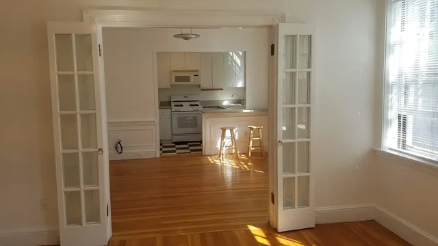 $2,800 | 77 Martin Street, Unit 6, Cambridge, MA 02138