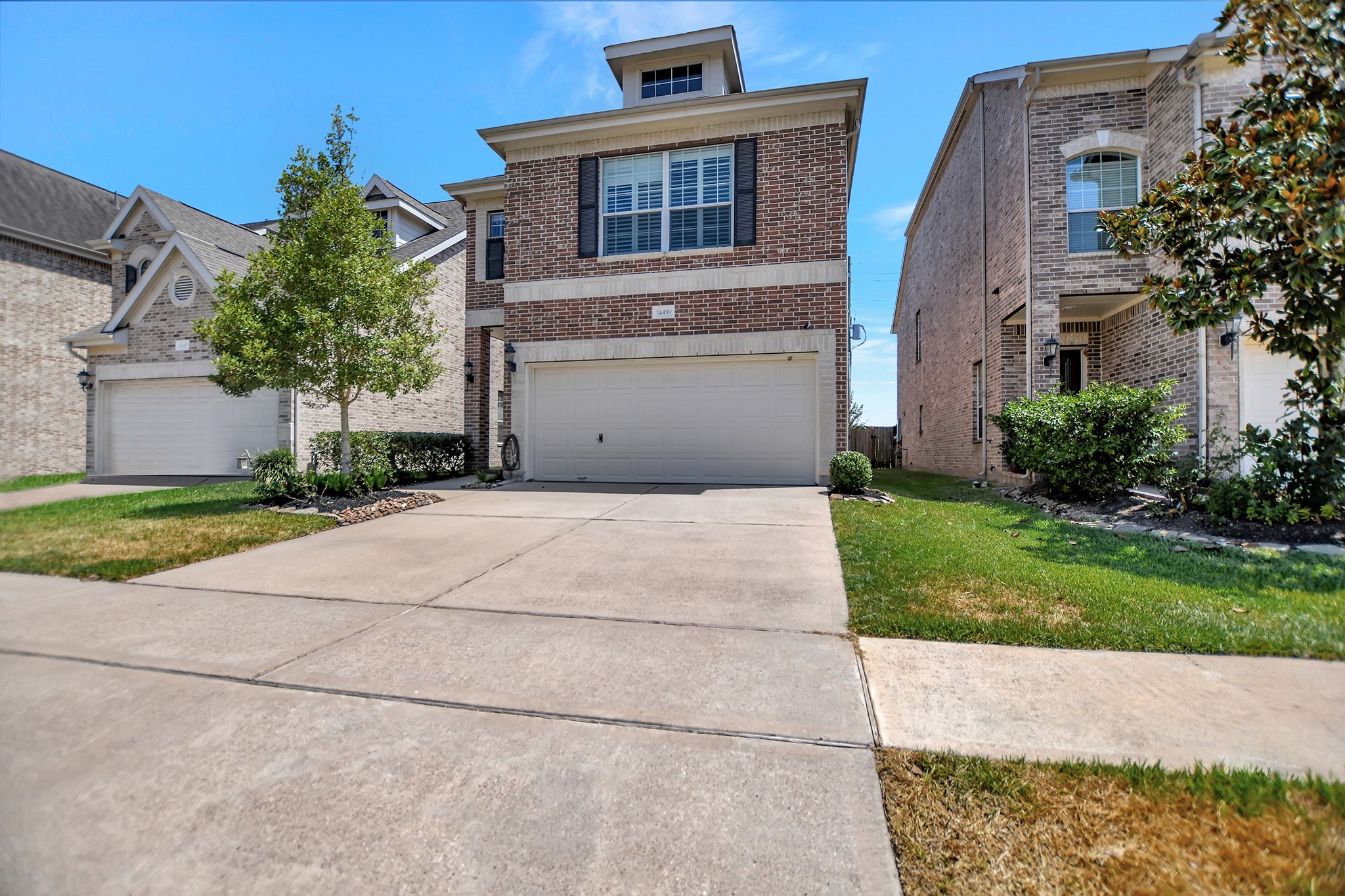 14459 Basalt Lane Houston, TX 77077 - Photo 3 of 35 Double wide driveway