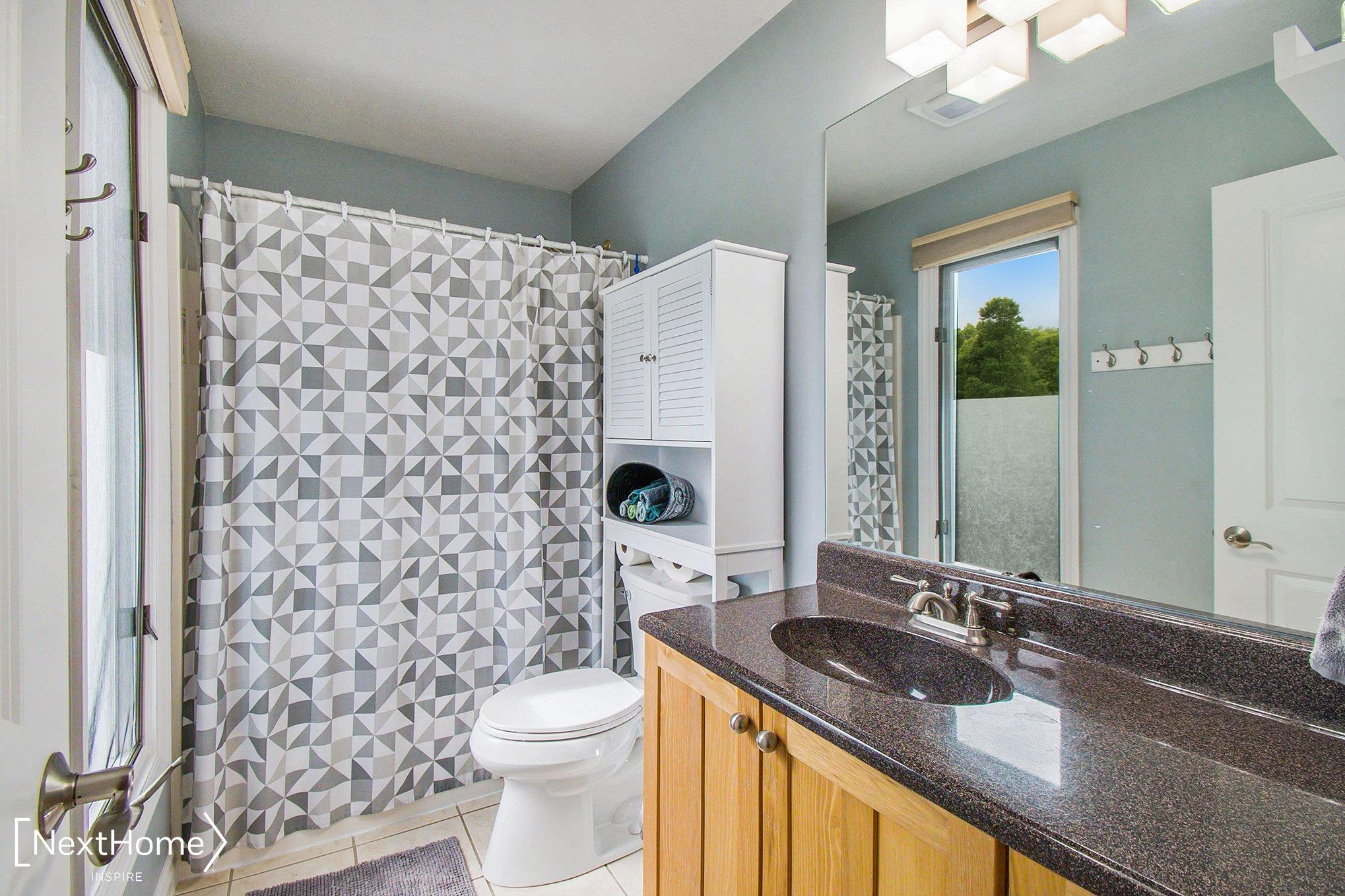 3905 North Latson Road Howell, MI 48855 - Photo 16 of 31