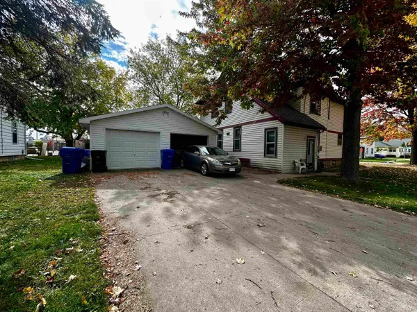 $249,400 | 1426 North Meade Street, Appleton, WI 54911