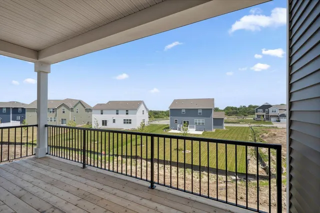 $695,100 | 1604 Oak Creek Pass, Chaska, MN 55318