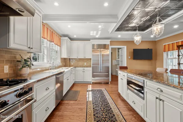 $2,390,000 | 500 Williams Street, Pittsfield, MA 01201