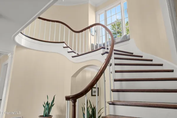 $2,390,000 | 500 Williams Street, Pittsfield, MA 01201