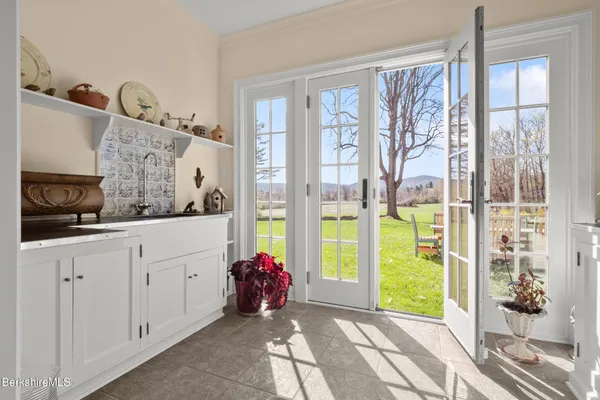 $2,390,000 | 500 Williams Street, Pittsfield, MA 01201