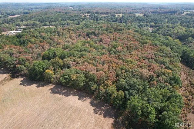 $385,000 | 1557 Mill Hill Road, St. Clair, MO 63077