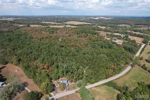 $385,000 | 1557 Mill Hill Road, St. Clair, MO 63077