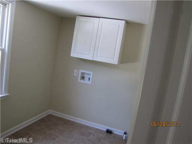 122 Virginia Road Lexington, NC 27295 - Photo 11 of 16 Laundry Room.