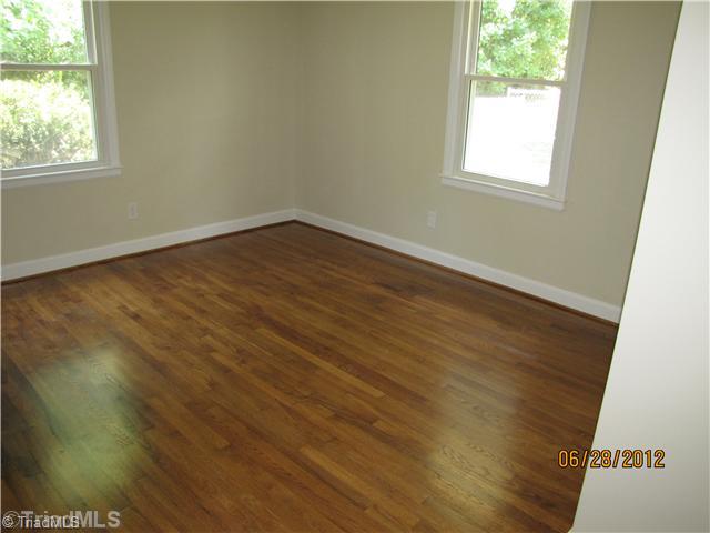 122 Virginia Road Lexington, NC 27295 - Photo 8 of 16 2nd Bedroom.
