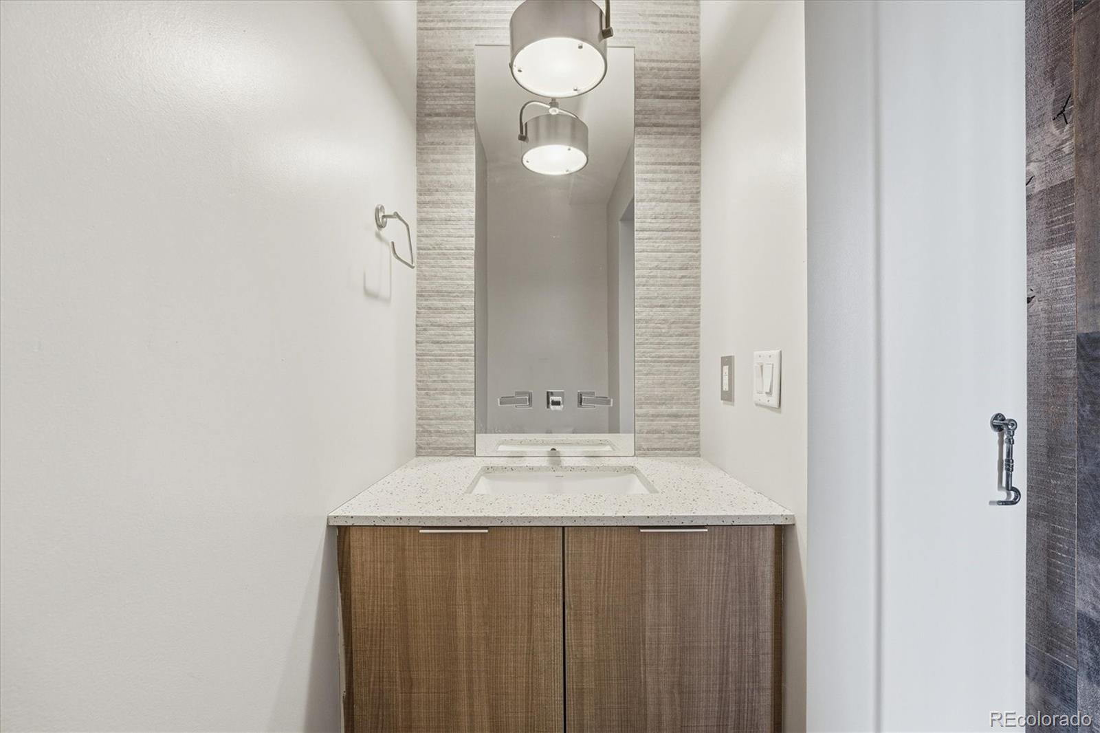 3181 Lawrence Street Denver, CO 80205 - Photo 25 of 48