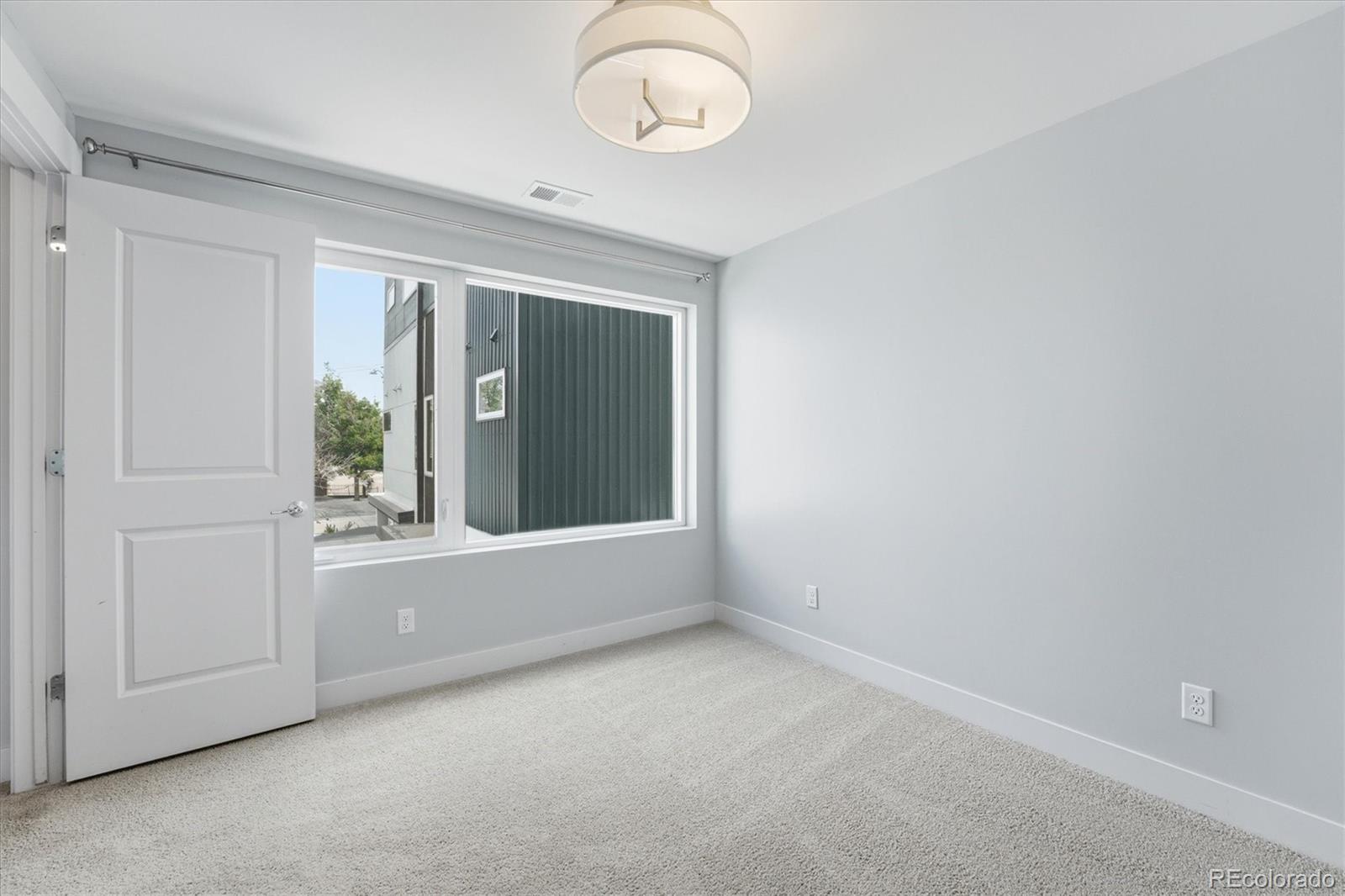 3181 Lawrence Street Denver, CO 80205 - Photo 41 of 48