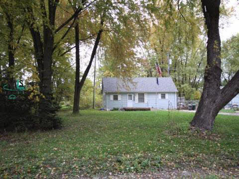 33641 Schneider Road New Baltimore, MI 48047 - Photo 2 of 3 930572-1.JPG