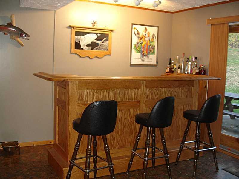 154 Old Ridge Road Coraopolis, PA 15108 - Photo 13 of 16 Basement/Game Room.