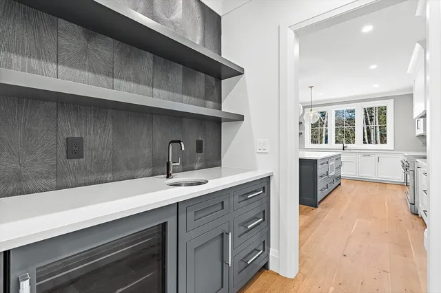 $3,895,000 | 12 Bird Hill Avenue, Wellesley, MA 02481