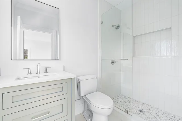 $3,895,000 | 12 Bird Hill Avenue, Wellesley, MA 02481