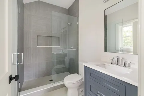 $3,895,000 | 12 Bird Hill Avenue, Wellesley, MA 02481