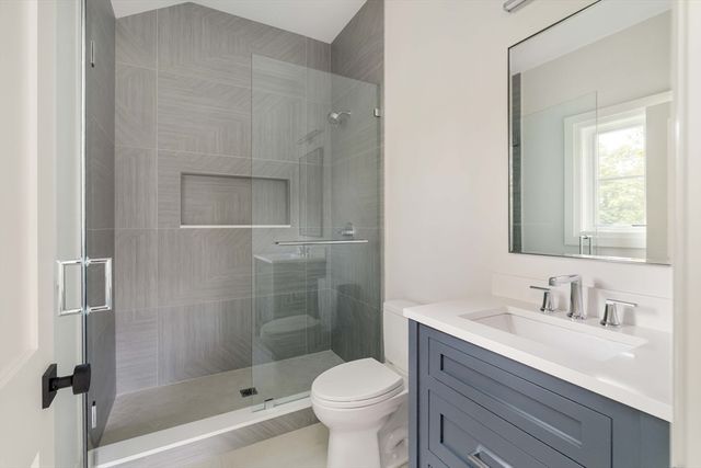 $3,895,000 | 12 Bird Hill Avenue, Wellesley, MA 02481