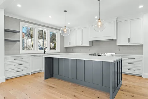 $3,895,000 | 12 Bird Hill Avenue, Wellesley, MA 02481