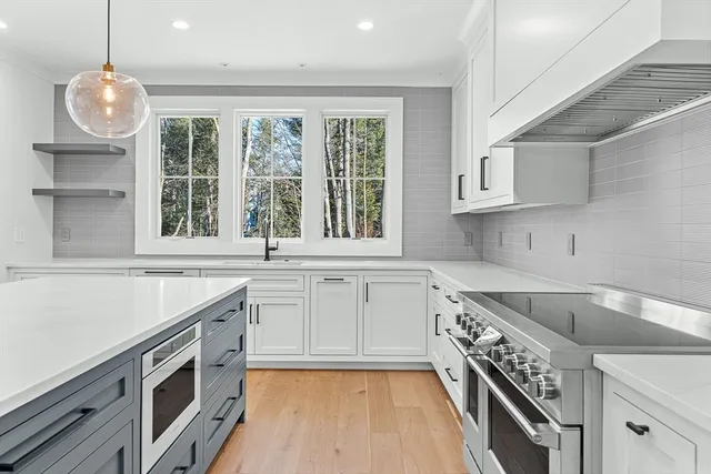 $3,895,000 | 12 Bird Hill Avenue, Wellesley, MA 02481