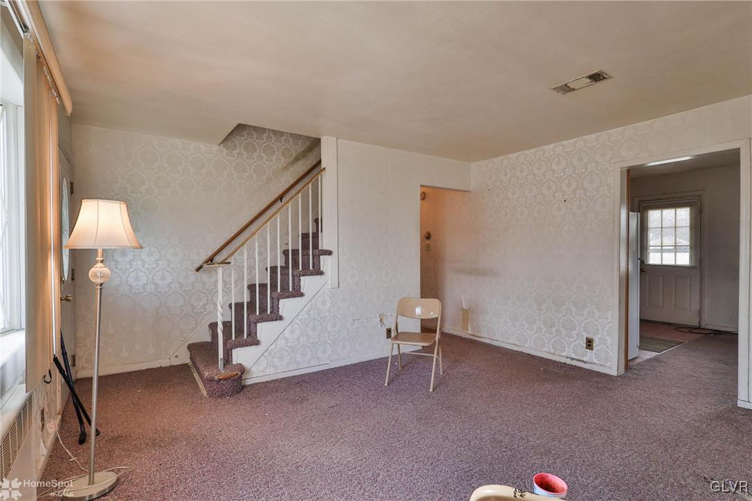 3027 Cornwall Road Bethlehem, PA 18017 - Photo 2 of 15 Gallery Image 2