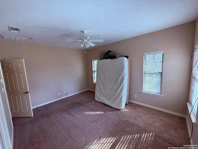 $450,000 | 250 Palomino Trail, Natalia, TX 78059