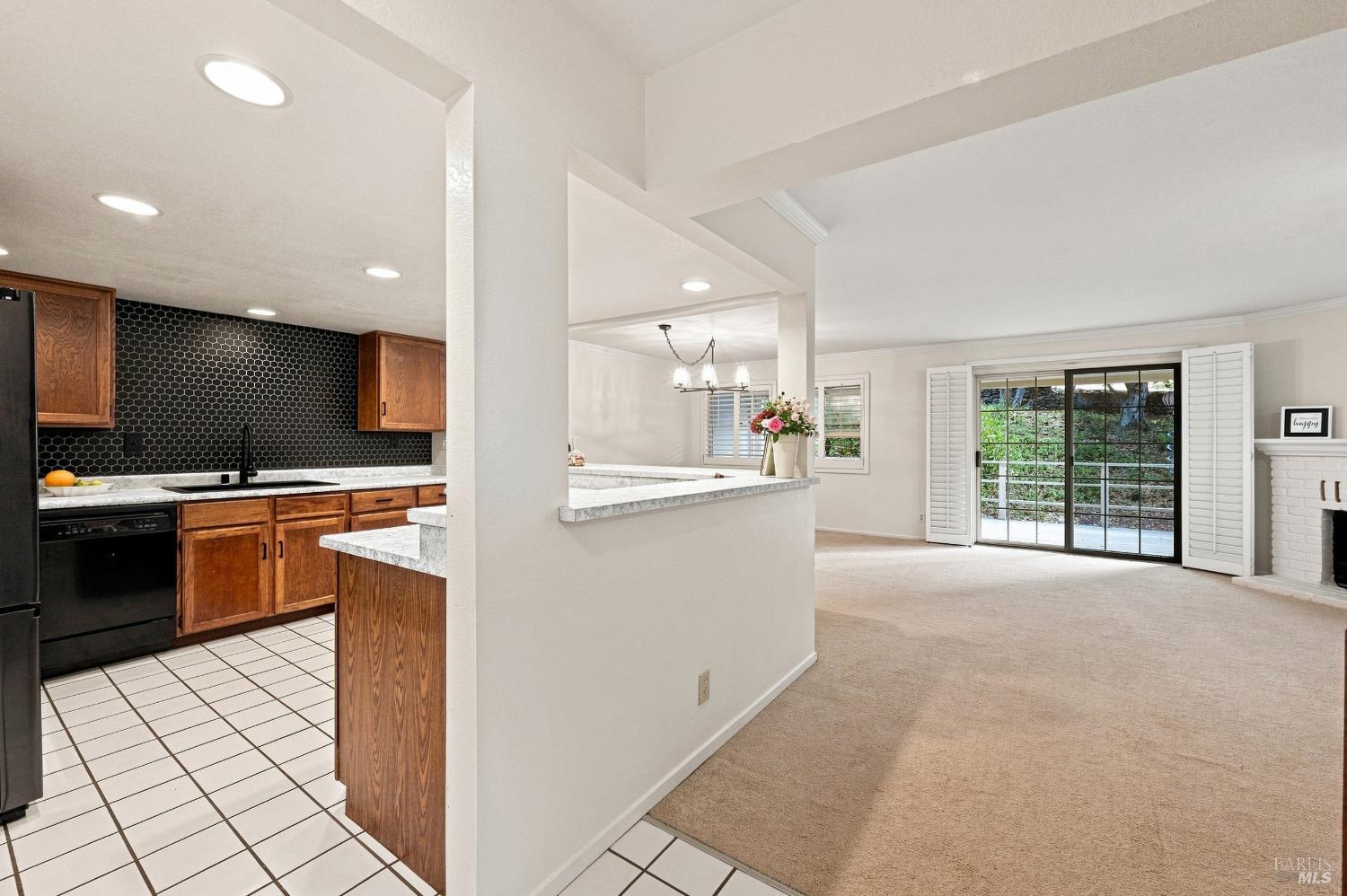 96 Firestone Way Santa Rosa, CA 95409 - Photo 7 of 68 Gallery Image 7