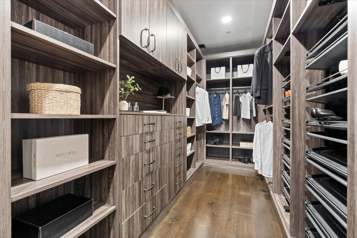 9 West Walton Street, Unit 702 Chicago, IL 60610 - Photo 25 of 38 a view of storage and utility room