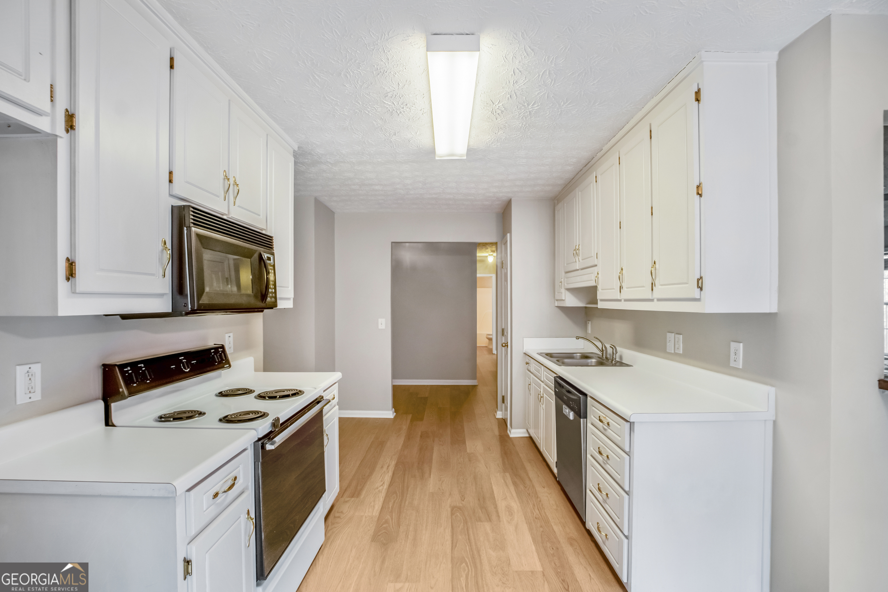 953 Azalea Court Winder, GA 30680 - Photo 11 of 56