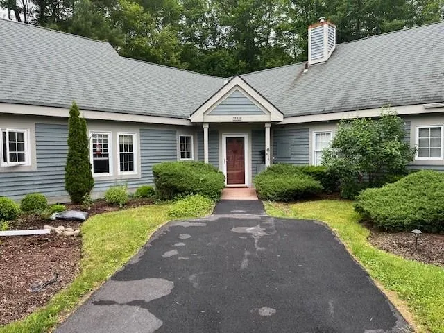 $318,000 | 93 B Heritage Hill Cir Place, Rutland Town, VT 05701