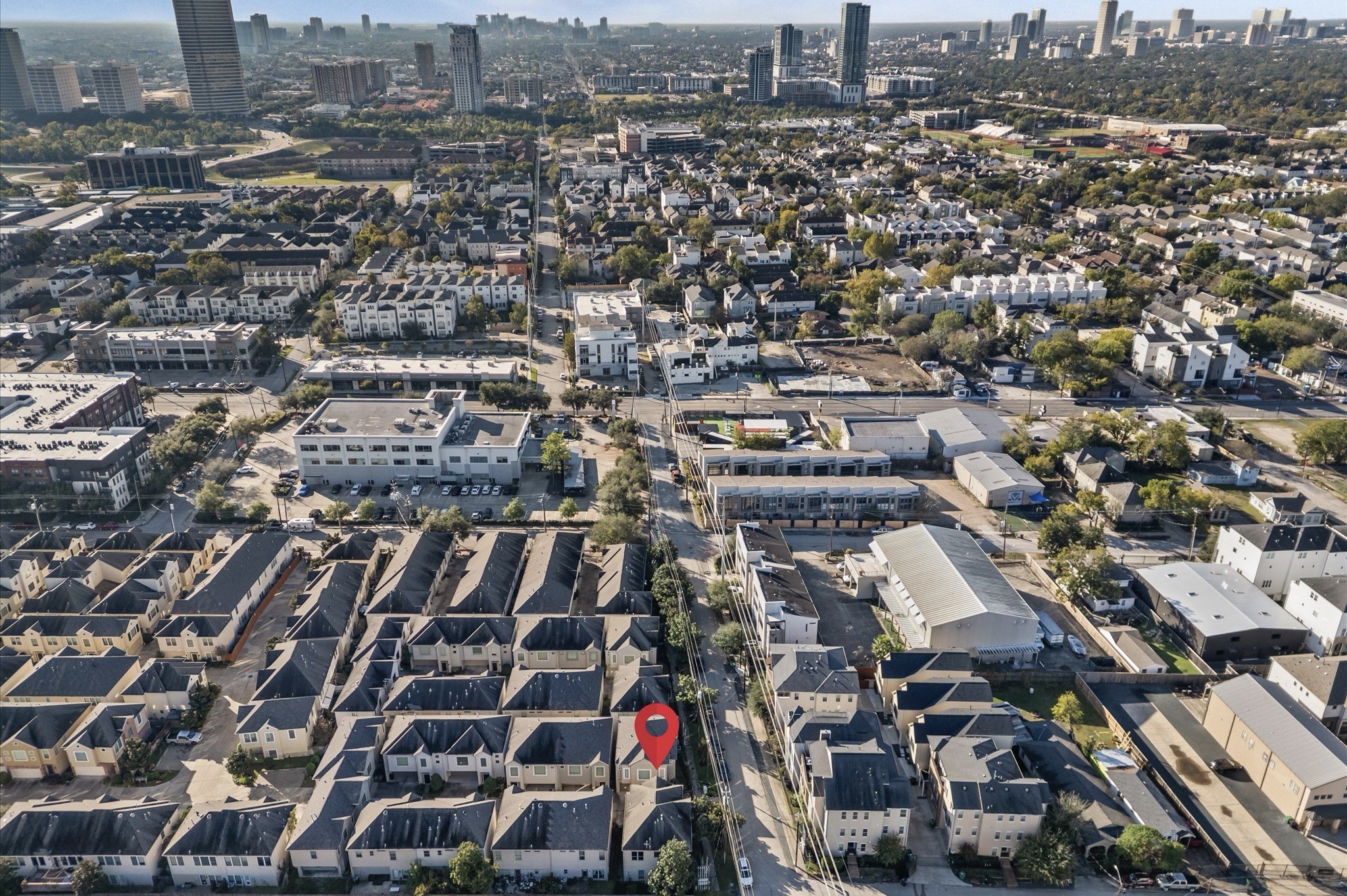 1166 Bonner Street Houston, TX 77007 - Photo 30 of 33 an aerial view of a city