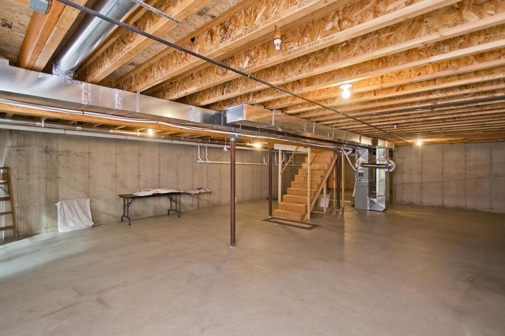 73 Beech Hill Road, Unit 73 West Springfield, MA 01089 - Photo 23 of 29 a view of under construction room and staircase
