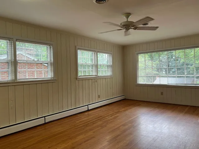 $2,295 | 3120 Stoneridge Road Southwest, Roanoke, VA 24014