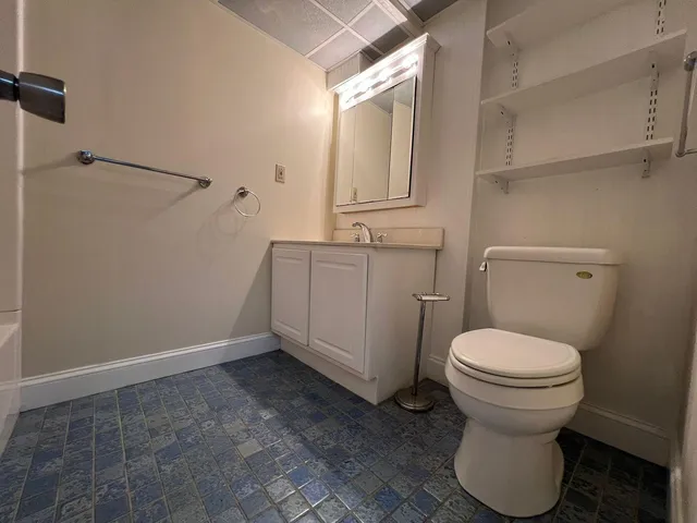 $2,295 | 3120 Stoneridge Road Southwest, Roanoke, VA 24014