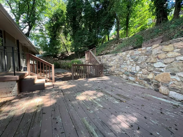 $2,295 | 3120 Stoneridge Road Southwest, Roanoke, VA 24014