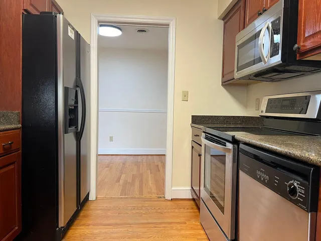 $2,295 | 3120 Stoneridge Road Southwest, Roanoke, VA 24014