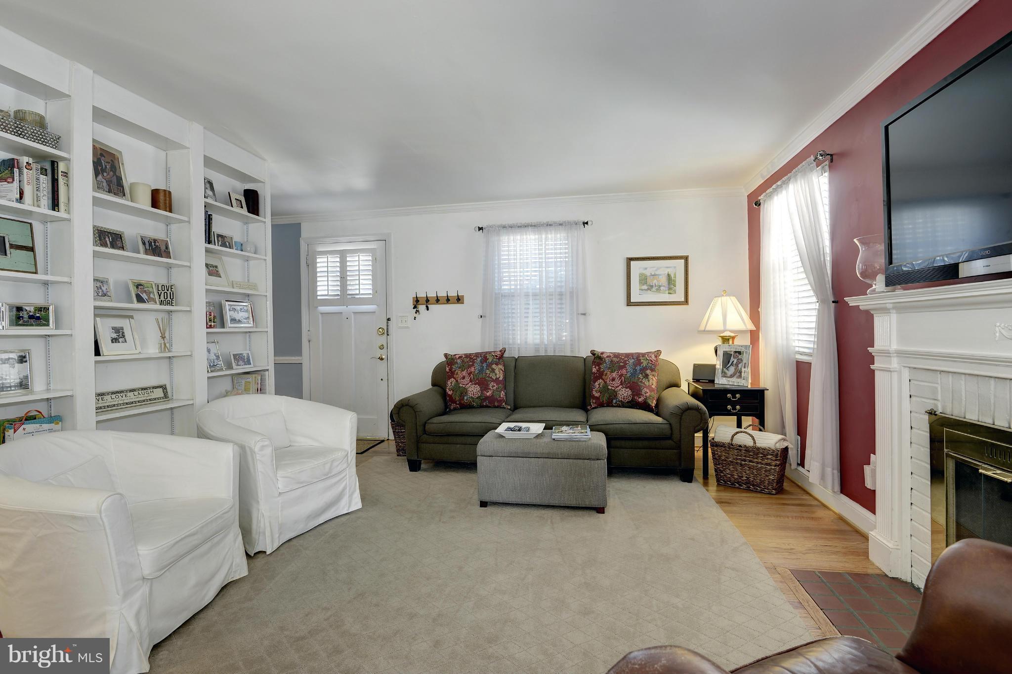 8506 Grubb Road Chevy Chase, MD 20815 - Photo 3 of 20 Living Room