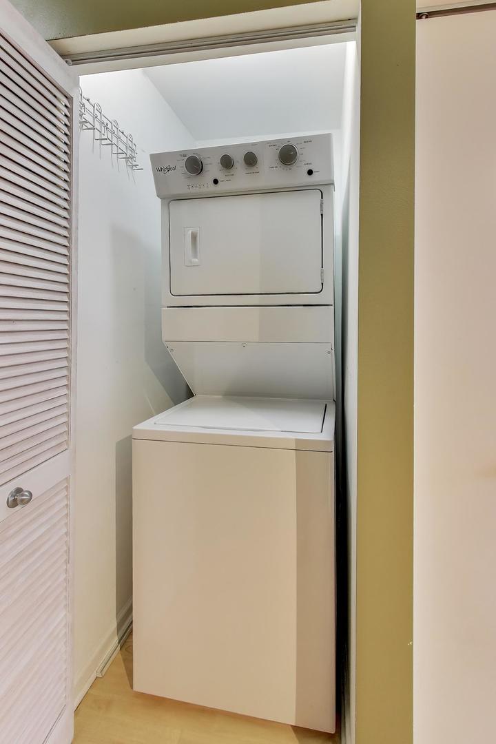 1255 South State Street, Unit 1017 Chicago, IL 60605 - Photo 14 of 21