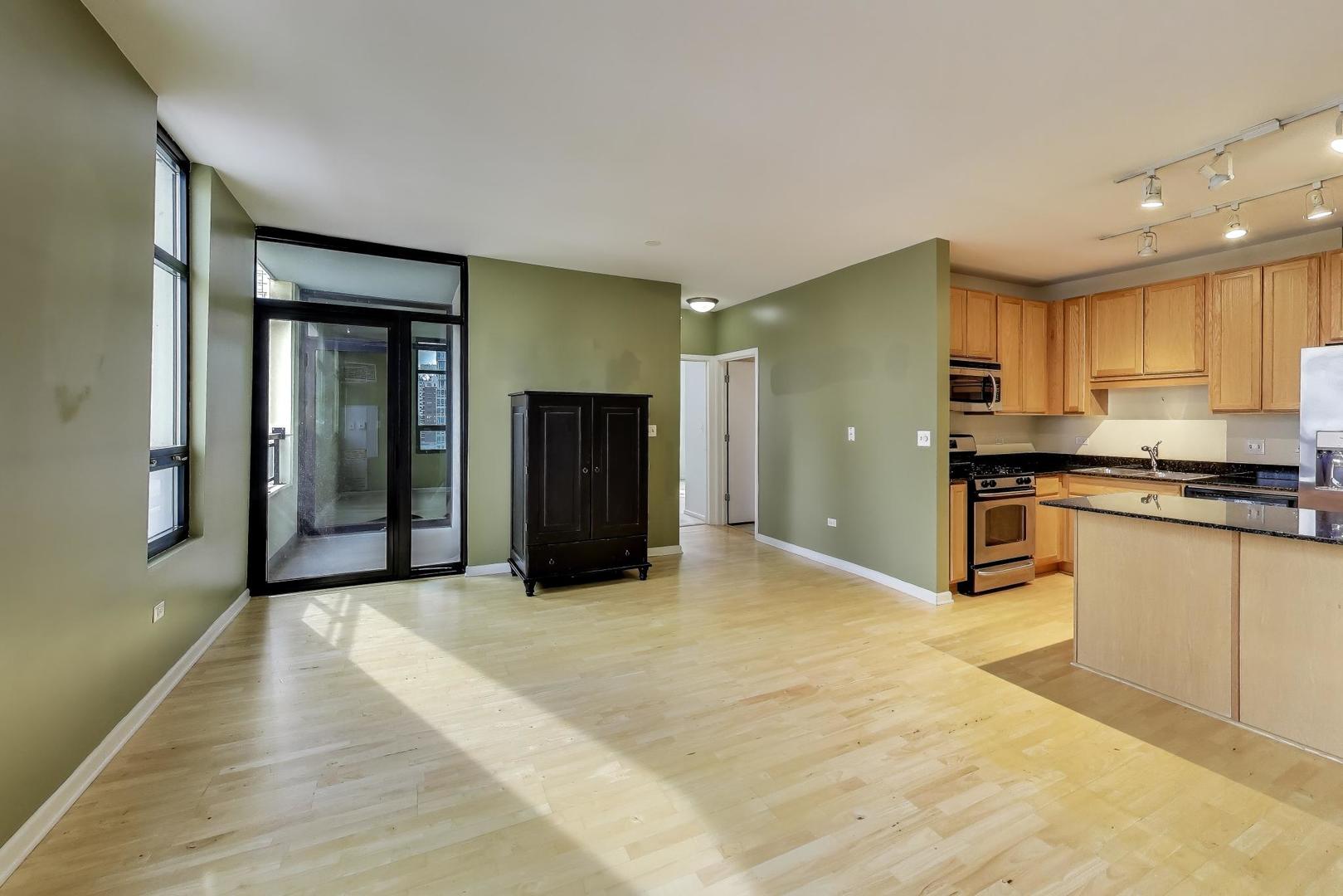 1255 South State Street, Unit 1017 Chicago, IL 60605 - Photo 2 of 21