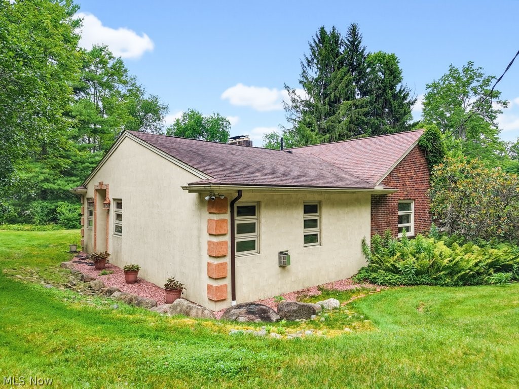 21 Hampshire Road Akron, OH 44313 - Photo 33 of 45