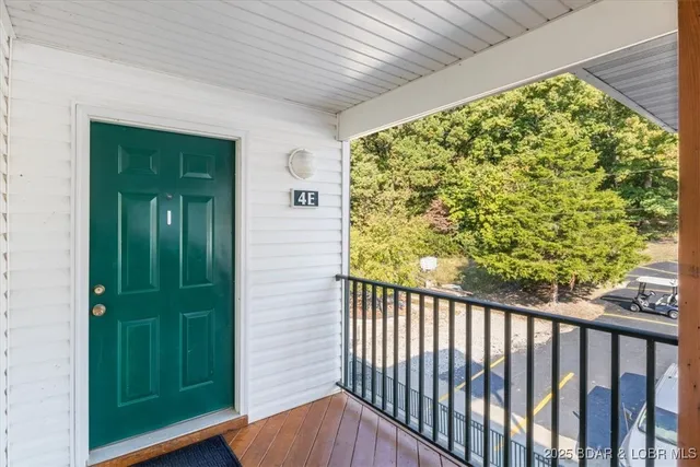 $335,000 | 521 Park Pl Drive, Unit 4E, Kaiser, MO 65047