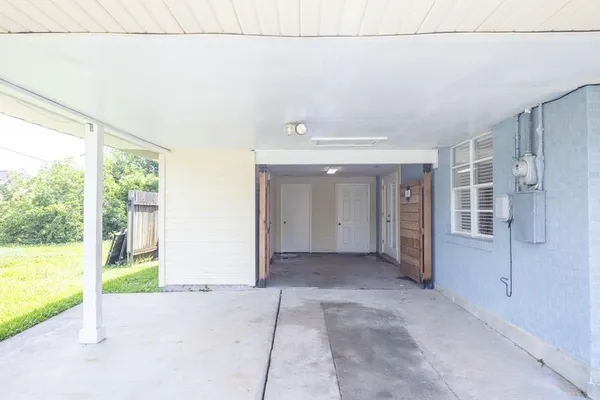 $169,000 | 302 Magnolia Drive, Laplace, LA 70068