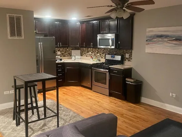 $2,600 | 3313 South Calumet Avenue, Unit G, Chicago, IL 60616