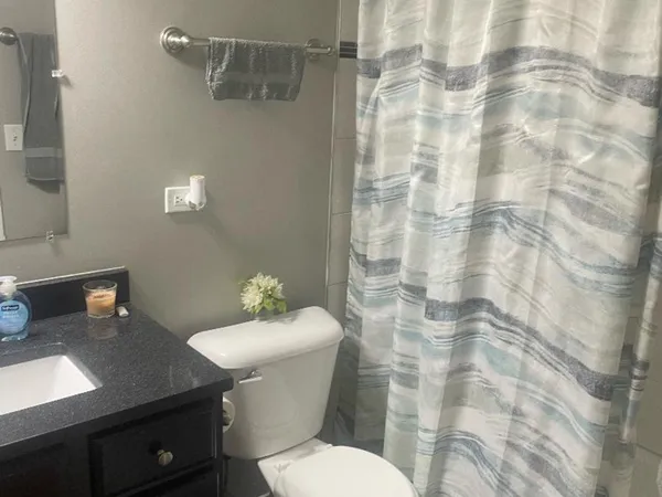 $2,600 | 3313 South Calumet Avenue, Unit G, Chicago, IL 60616
