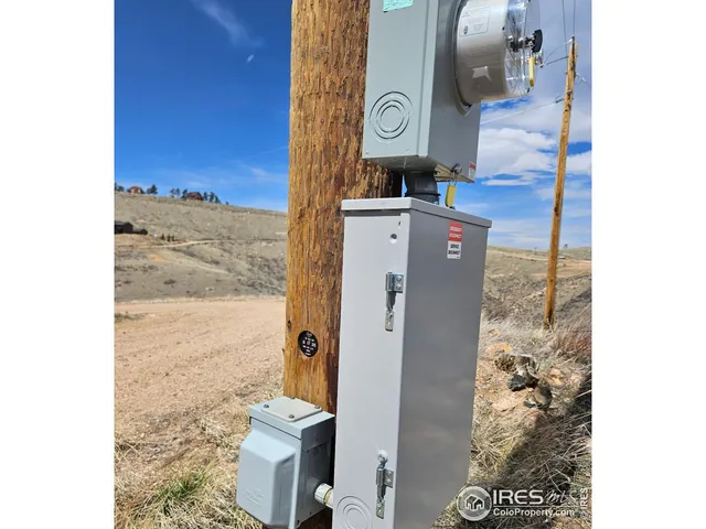 a view of mountain view with mountains