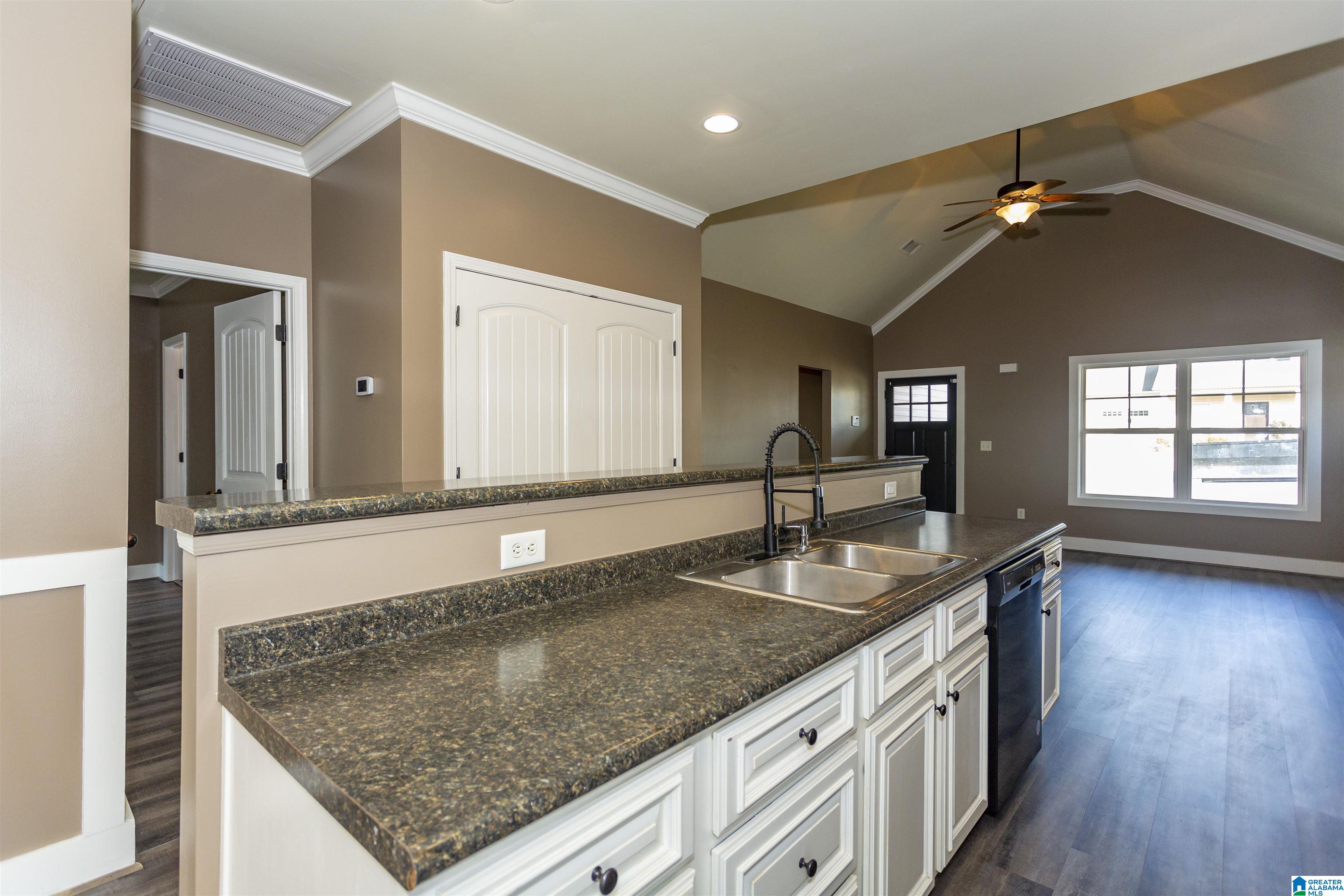 116 Enclave Avenue Calera, AL 35040 - Photo 16 of 37