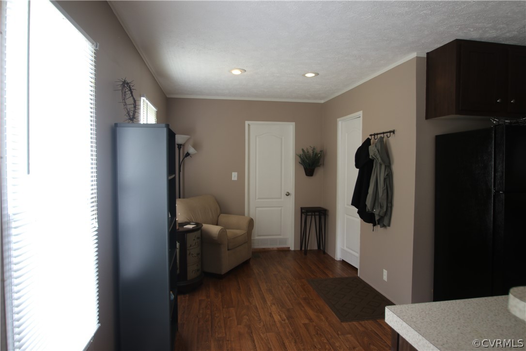 4652 Bell Road Powhatan, VA 23139 - Photo 3 of 12 Gallery Image 3