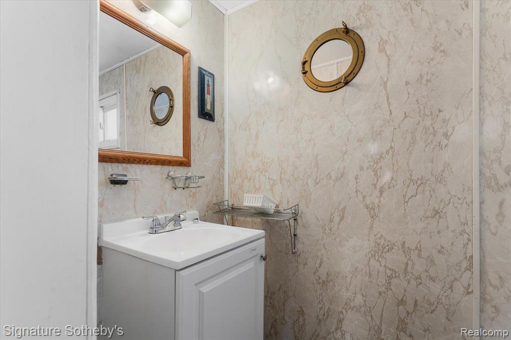 6997 Lakeshore Road Lexington, MI 48450 - Photo 43 of 55