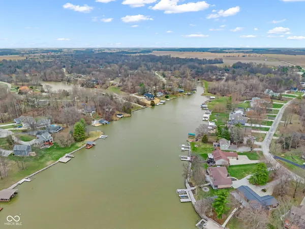 $575,000 | 646 Jefferson Valley, Coatesville, IN 46121
