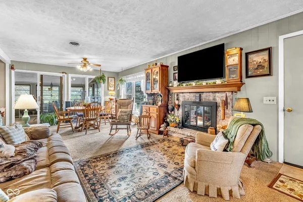 $575,000 | 646 Jefferson Valley, Coatesville, IN 46121