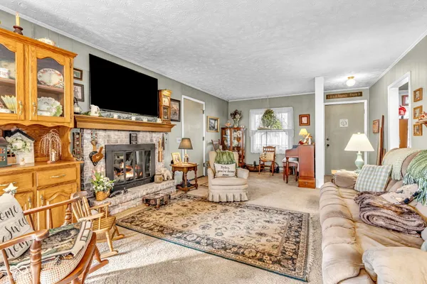 $575,000 | 646 Jefferson Valley, Coatesville, IN 46121