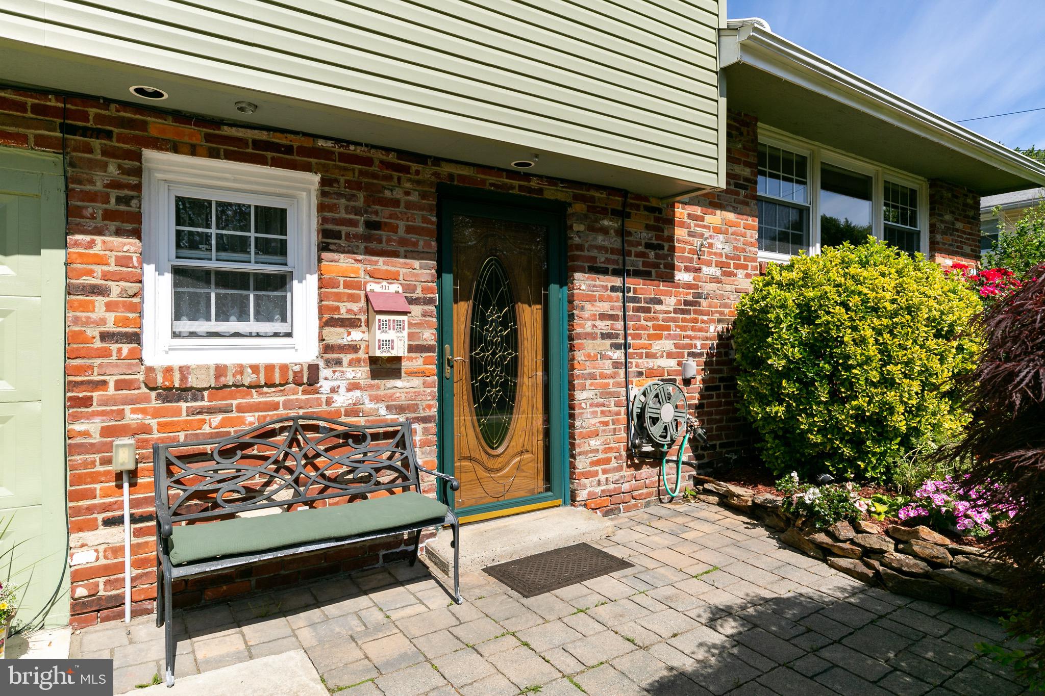 411 Howard Road Cherry Hill, NJ 08034 - Photo 3 of 38 Entryway